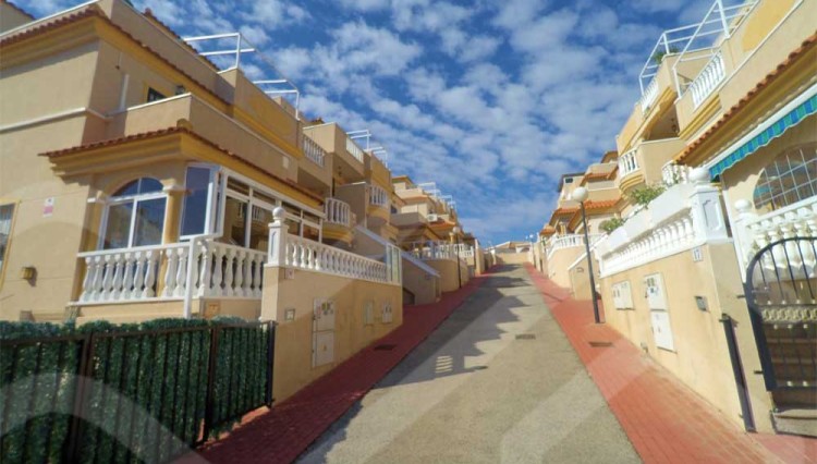 nice location apartment los estaños