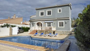 fantastic villa 5 bedrooms in la marina