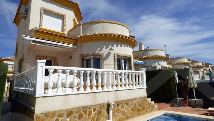 amazing villa el raso