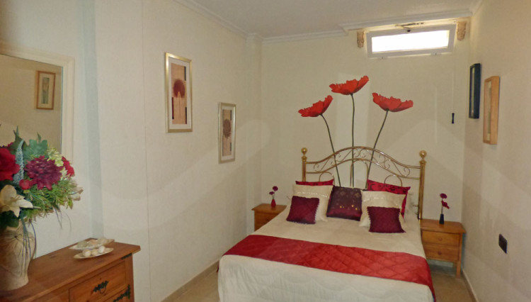 big bedroom townhouse montegranados