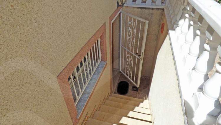 fantastic villa 5 bedrooms in la marina