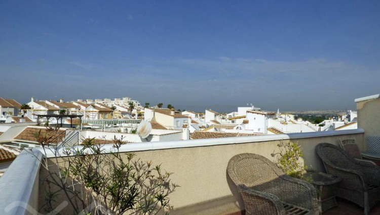 topfloor apartment with solarium in los estanos
