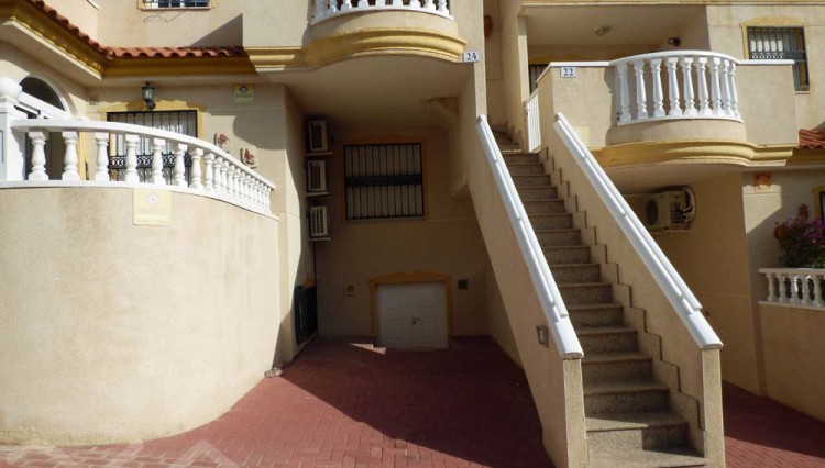topfloor apartment with solarium in los estanos