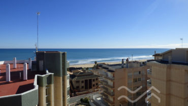 penthouse guardamar view to the sea and beach