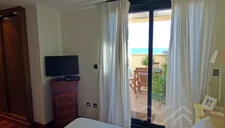 penthouse guardamar view to the sea and beach