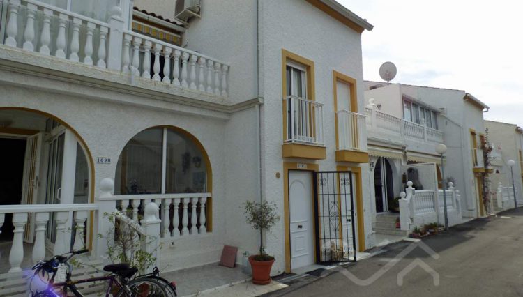 apartment eden guardamar spain