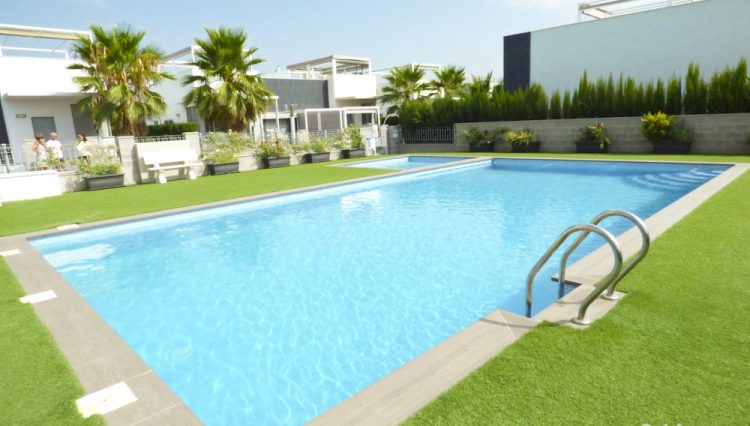 Lovely Townhouse with Solarium in Laguna Park, Rojales, Costa Blanca, Alicante