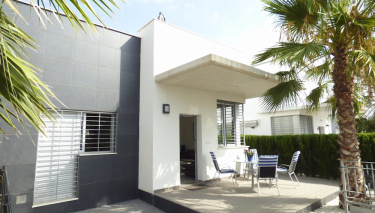 Lovely Townhouse with Solarium in Laguna Park, Rojales, Costa Blanca, Alicante
