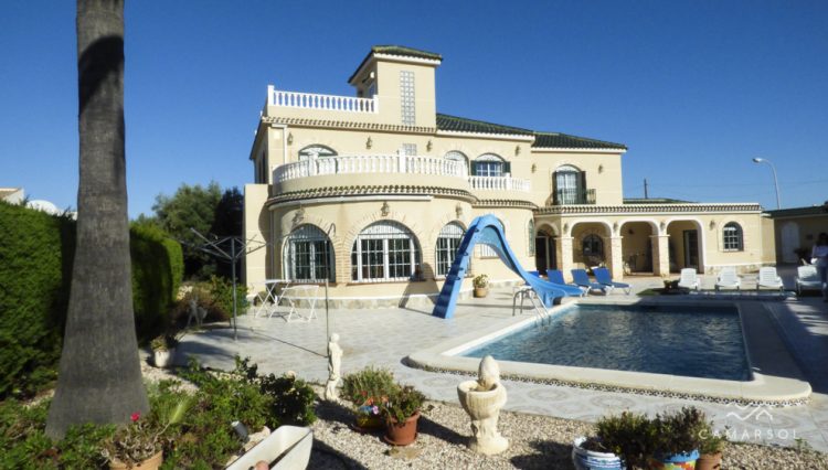 fantastic big villa torrevieja costa blanca alicante