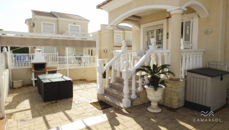 Lovely detached villa la marina, costa blanca, alicante