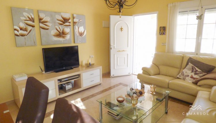 Lovely detached villa la marina, costa blanca, alicante