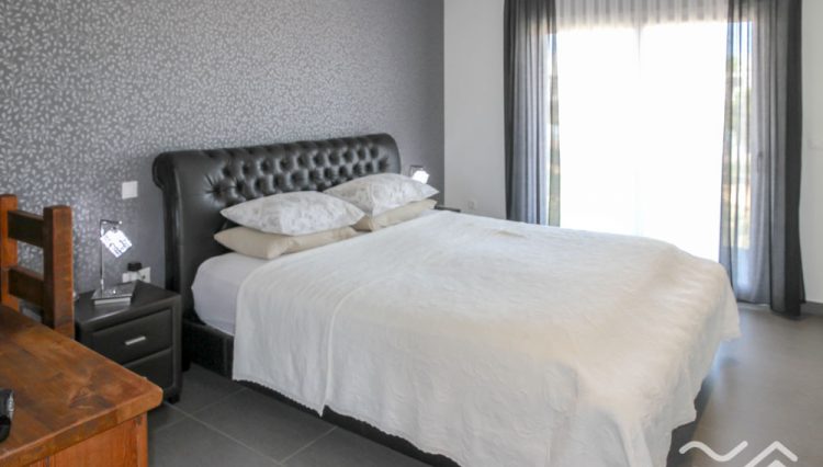 CAM10221-15