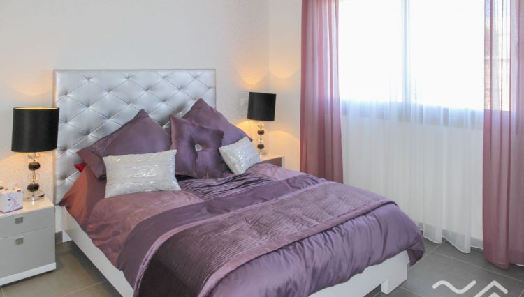 CAM10221-9