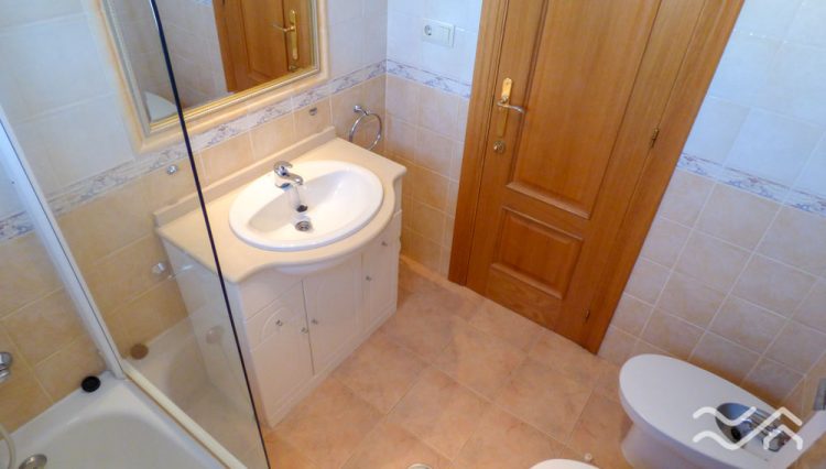 CAM10236-Web-28