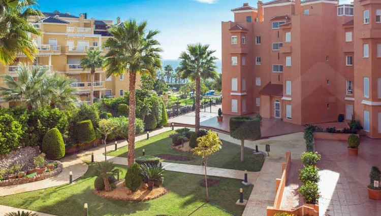 2 bedroom apartment in aguamarina cabo roig