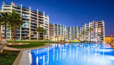 3 bedroom apartment by the beach in punta prima