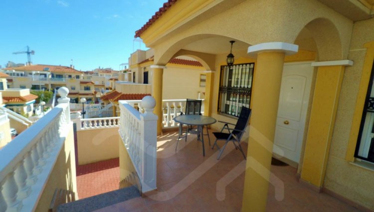 patio apartment in los estaños guardamar