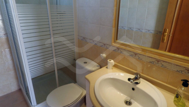 bathroom apartment in los estaños guardamar