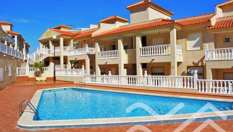 los estaños community pool