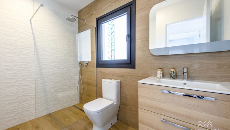 NEW Elegant Villas with Private Pool in Ciudad Quesada, costa blanca, Spain