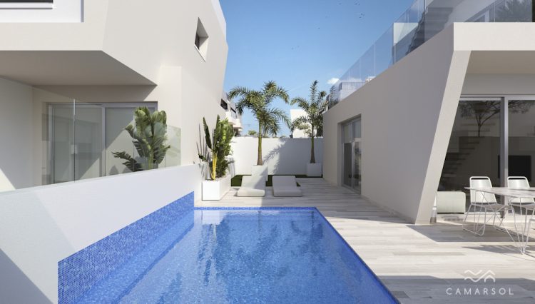 NEW Luxury Villa right by the sea in Mil Palmeras Costa Blanca, Alicante, Spain