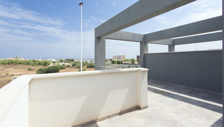 boliger aguas nuevas torrevieja costa blanca